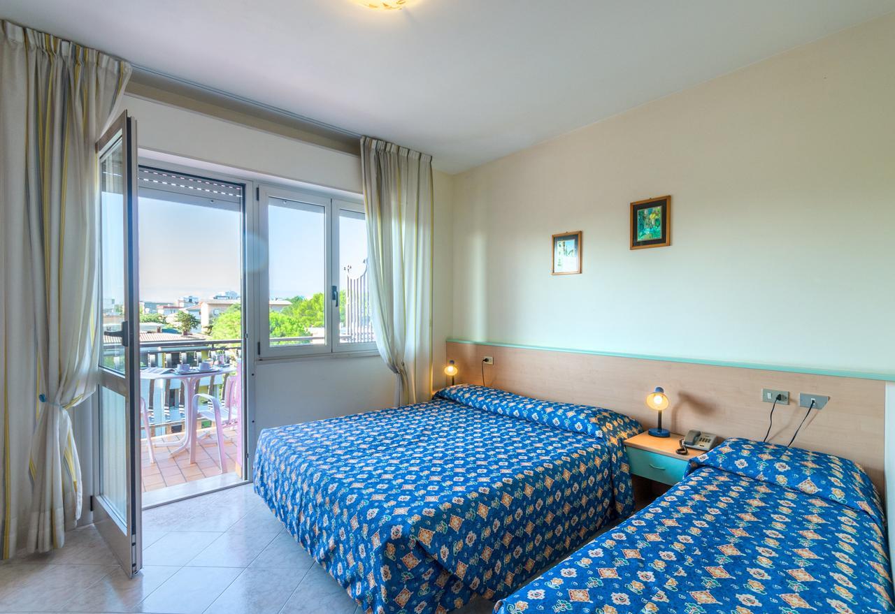 Hotel Di Giovanni บิบิโอเน ภายนอก รูปภาพ